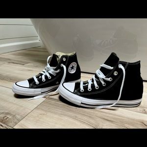 Black High Top Converse Size 7.5
